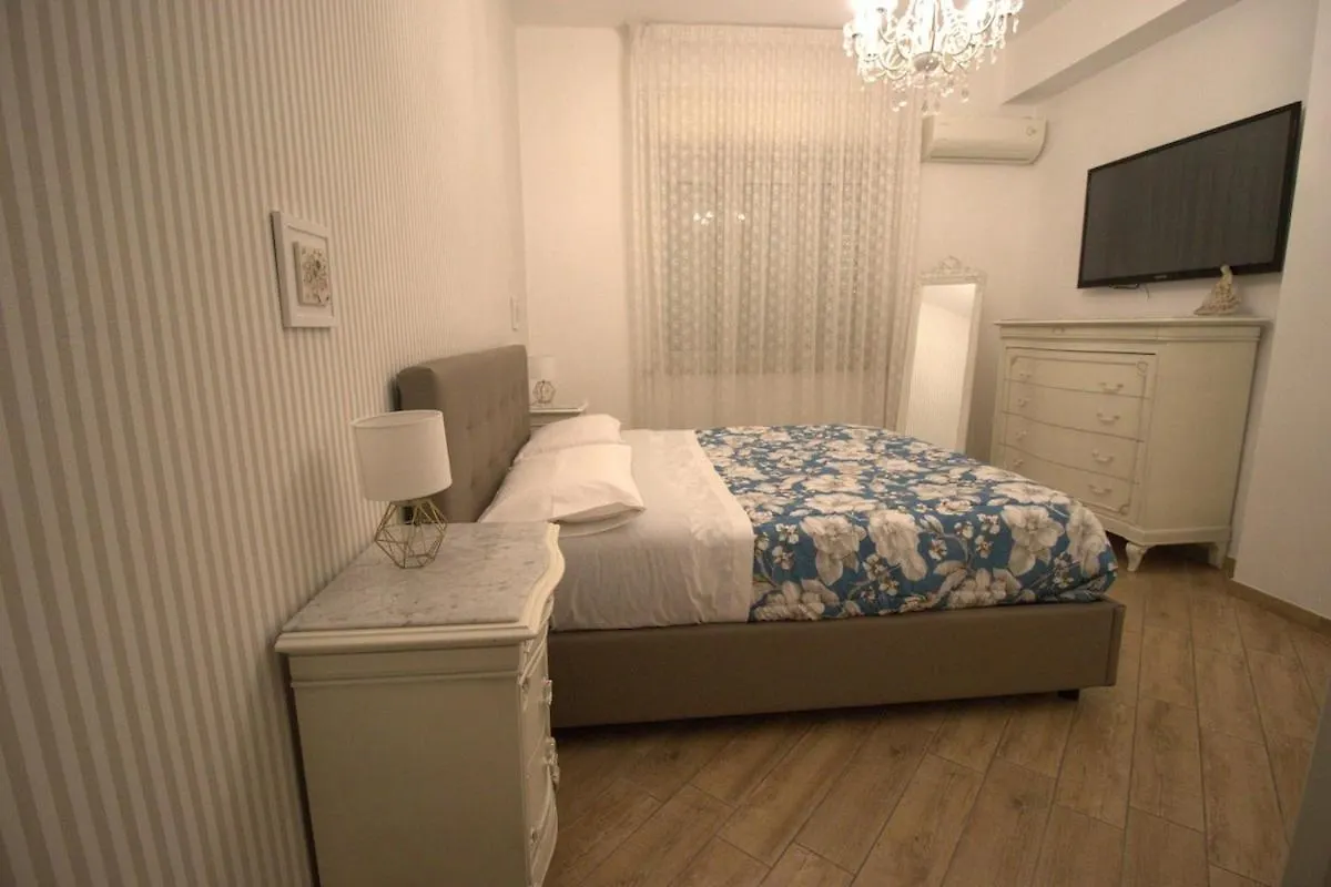 La Casa Di Giorgia E Gaia Apartment Naples